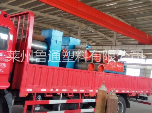 圓拉絲塑料拉絲機(jī)