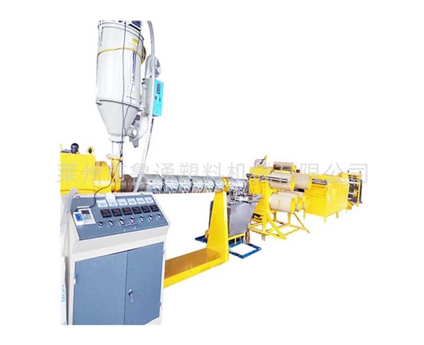 生產(chǎn)塑料圓絲拉絲機(jī)，擠出機(jī)