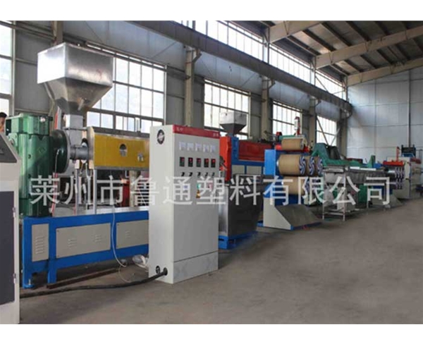 生產(chǎn)塑料拉絲機(jī)擠出機(jī)